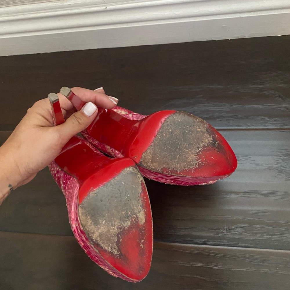 Authentic Christian Louboutin Pink Python - Picture 2 of 2